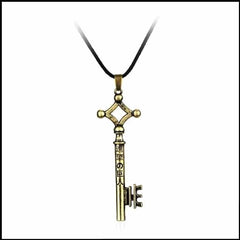 قلادة مفتاح إيرين برونزي - هجوم العمالقة