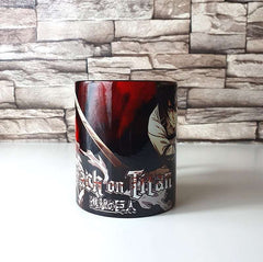 كوب ميكاسا أكرمان - هجوم العمالقة